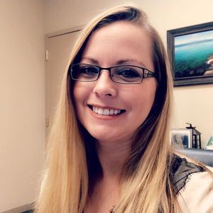 Meet your Posher, Alicia