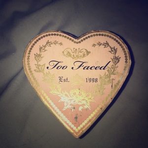 Too faced blush.