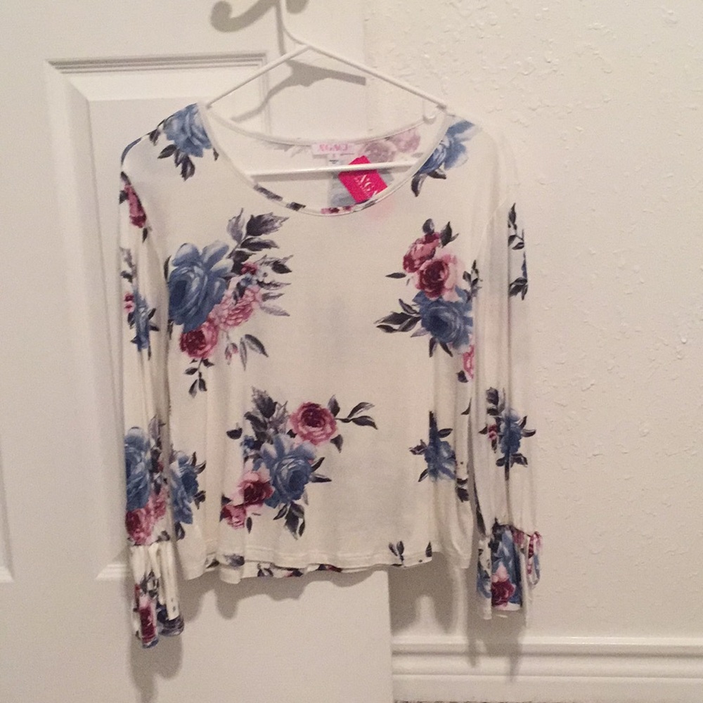 Flowery cropped top
