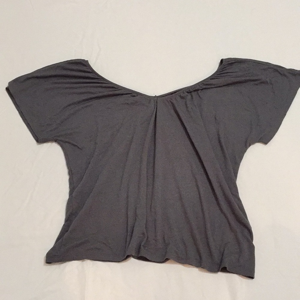 Grey lose v-neck shirt