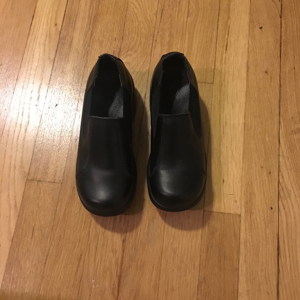 Shoes For Crews non slip clog style shoes