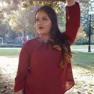 Meet your Posher, Mayra