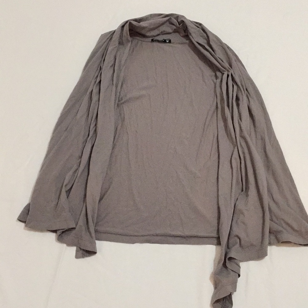 Grey brown tee-shirt vest