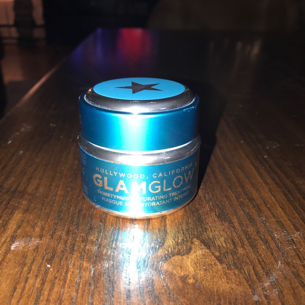 Glam Glow thirstymud hydrating treatment