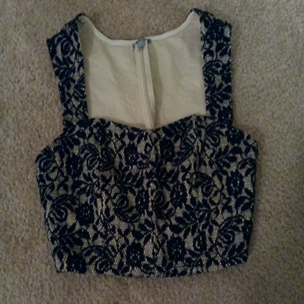 Charlotts russe crop top