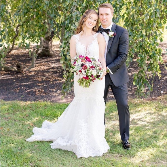 Meet your Posher, Jess - Picture 2 of 3