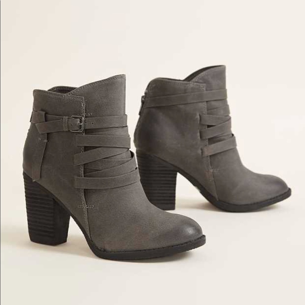 Not Rated “manto” ankle boot