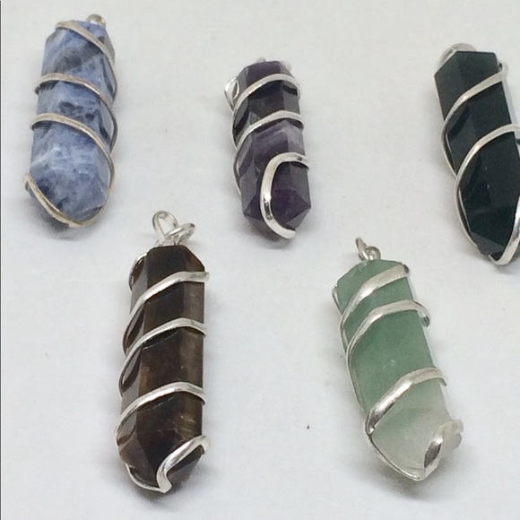 🔥WIRE WRAPPED PENDANTS 5 KINDS - Picture 2 of 6
