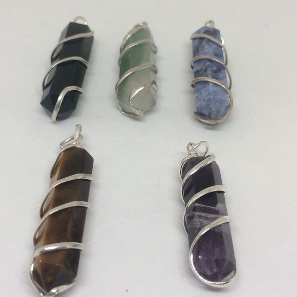 🔥WIRE WRAPPED PENDANTS 5 KINDS - Picture 3 of 6