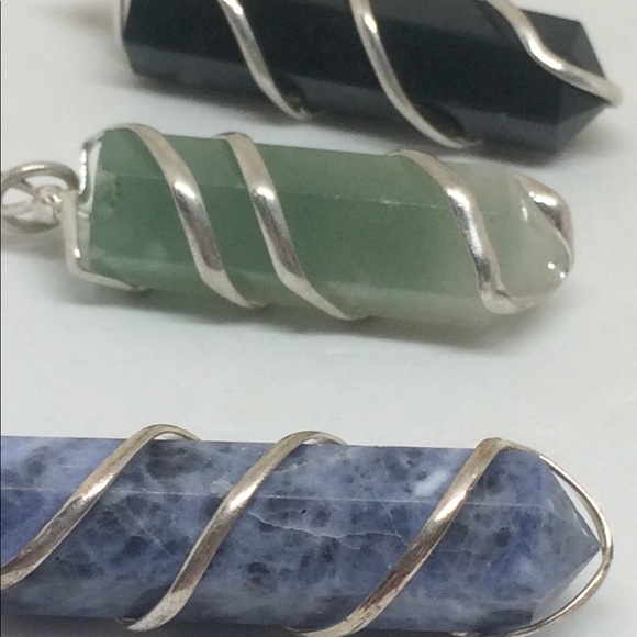 🔥WIRE WRAPPED PENDANTS 5 KINDS - Picture 5 of 6
