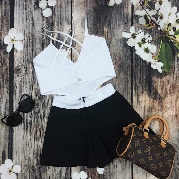 Overall set - Picture 2 of 3