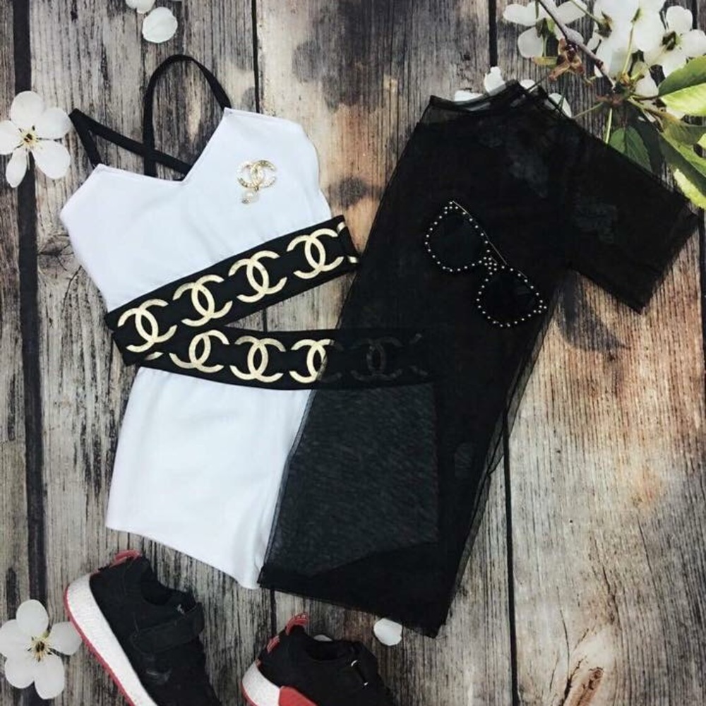 One set with laces