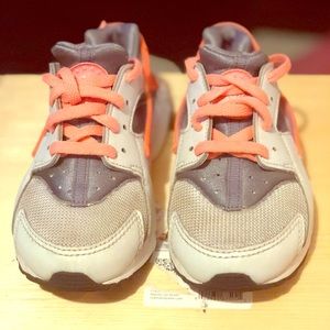 Kids Nike huarache