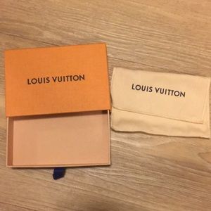 Louis Vuitton Gift Box w/ duster
