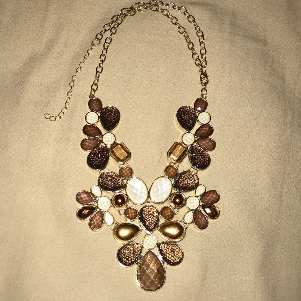 Statement necklace
