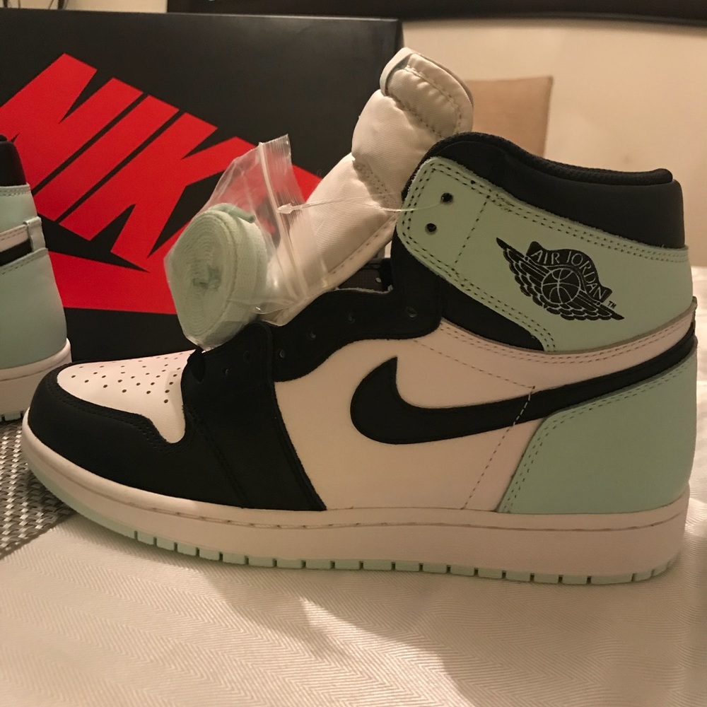 Limited edition Art Basel Release - Picture 3 of 3