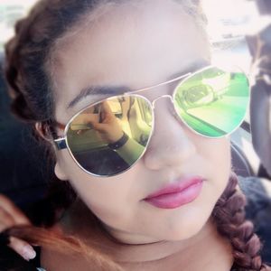 Meet your Posher, Ana