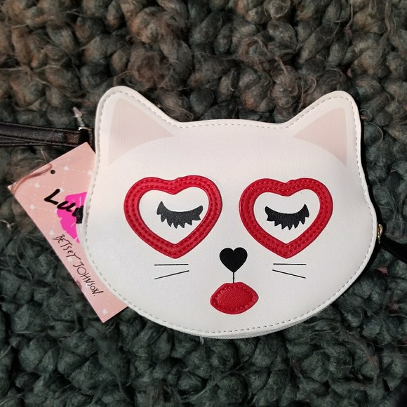 Betsey Johnson Handbags - 💕Betsey Johnson Wristlet/ coin purse💕