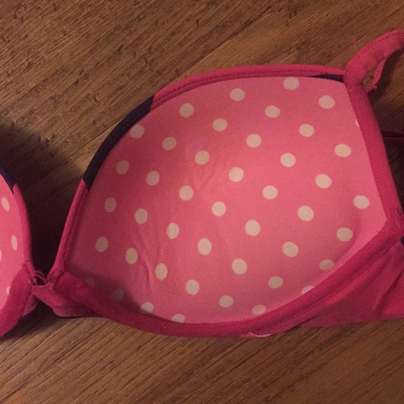 Victoria's Secret bra - Picture 2 of 2