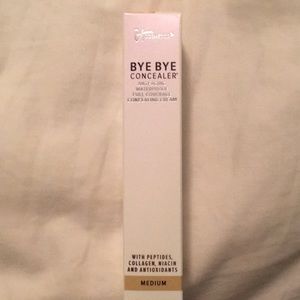 It cosmetics Bye Bye concealer