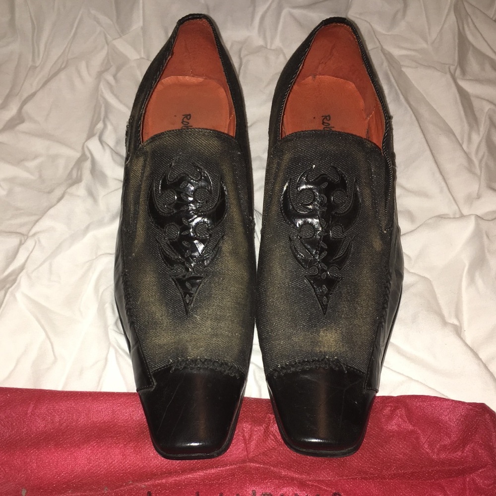 Like new men's dress shoe