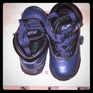 Gore-Tex toddler boots size 7