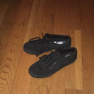 Black low top Vans classic