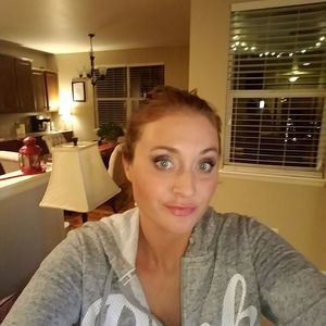 Meet your Posher, Alisa