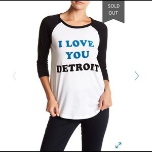 Detroit lions shirt