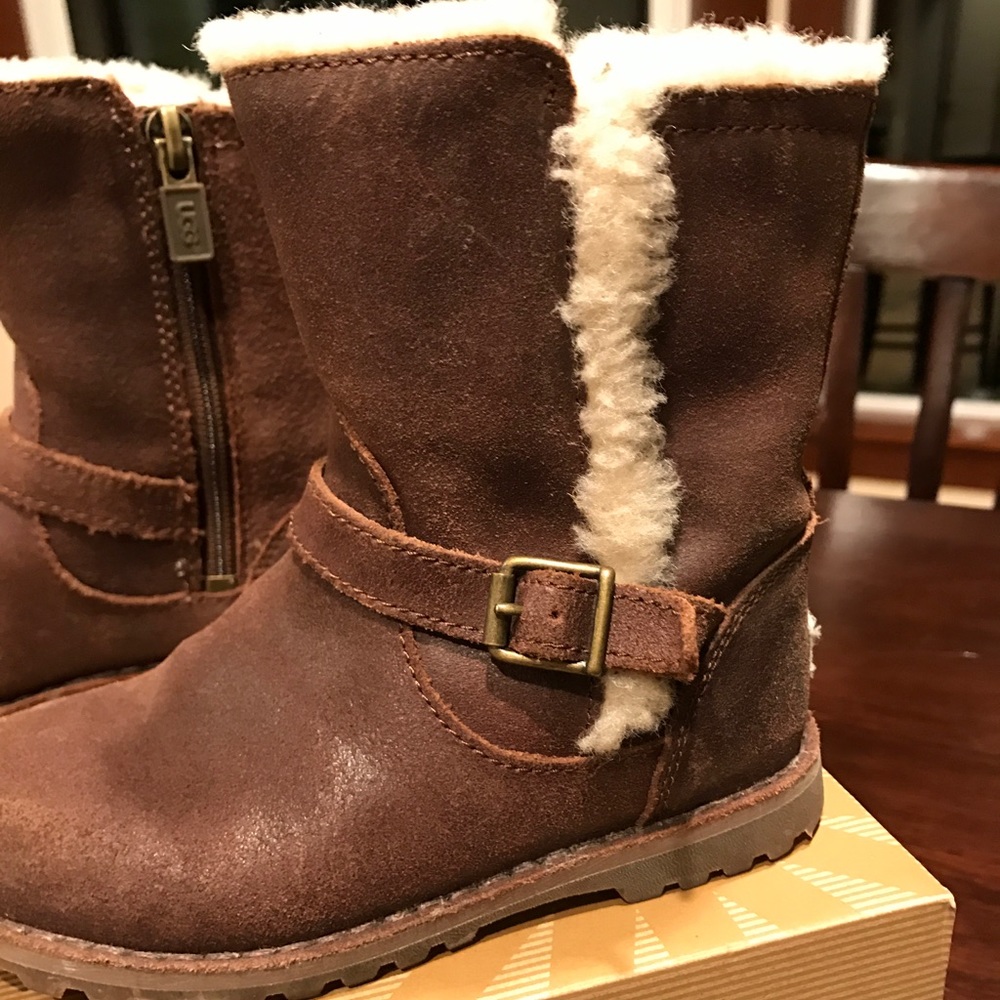 Brown Toddler Uggs