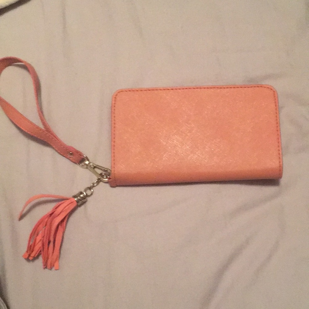 Phone wallet/wristlet - Picture 1 of 3