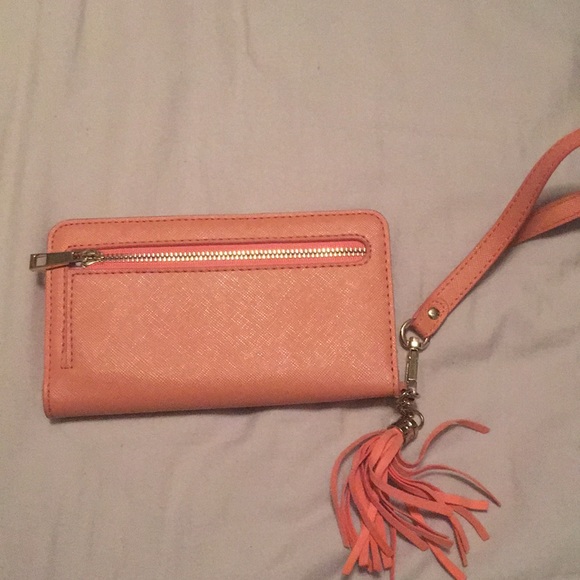 Phone wallet/wristlet - Picture 2 of 3