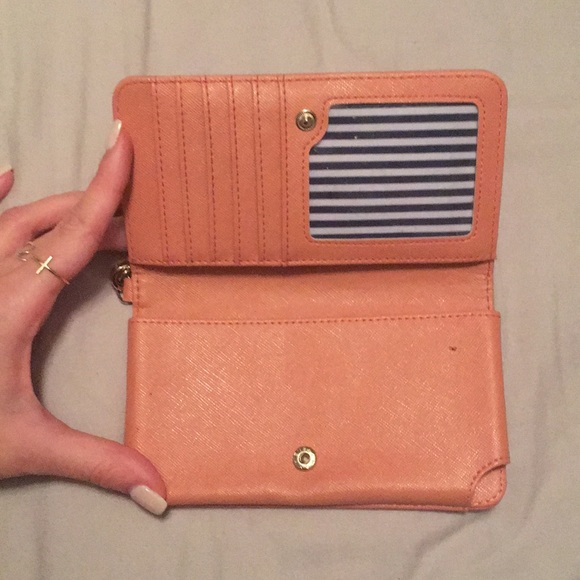 Phone wallet/wristlet - Picture 3 of 3