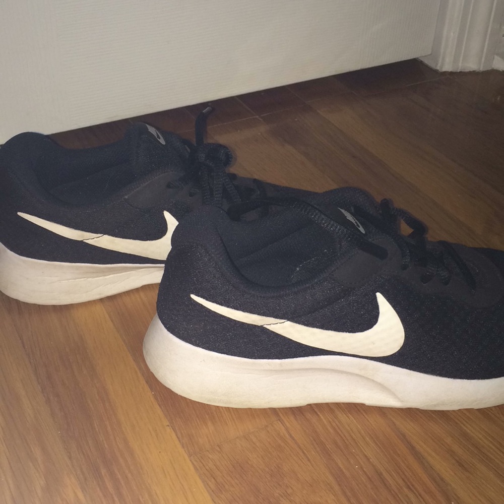 Nike Kaishi