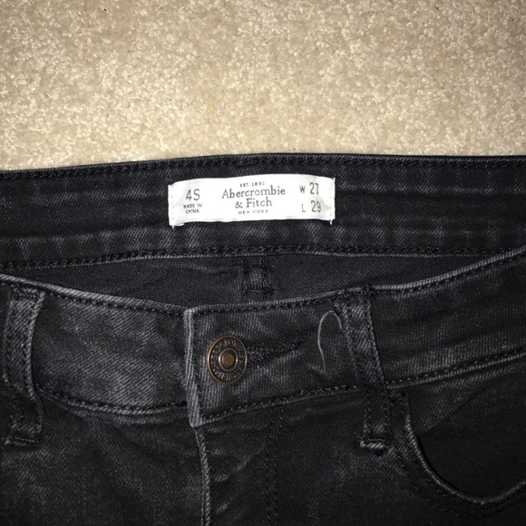 ABERCROMBIE AND FITCH Black Skinny Jeans - Picture 2 of 3