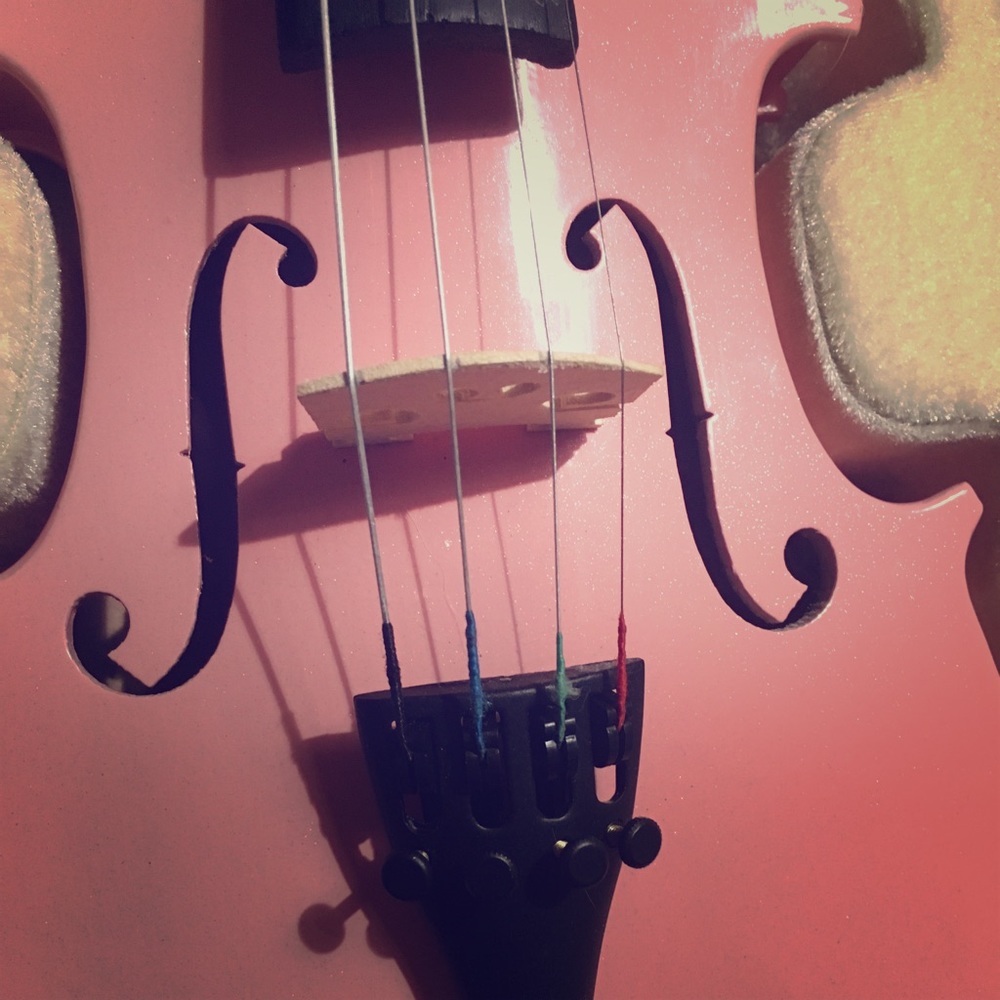 Mendini 1/2 MV-pink glitter Violin w/case & bow