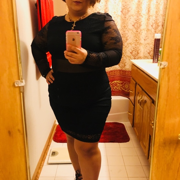 Super cute black dress - Picture 2 of 2