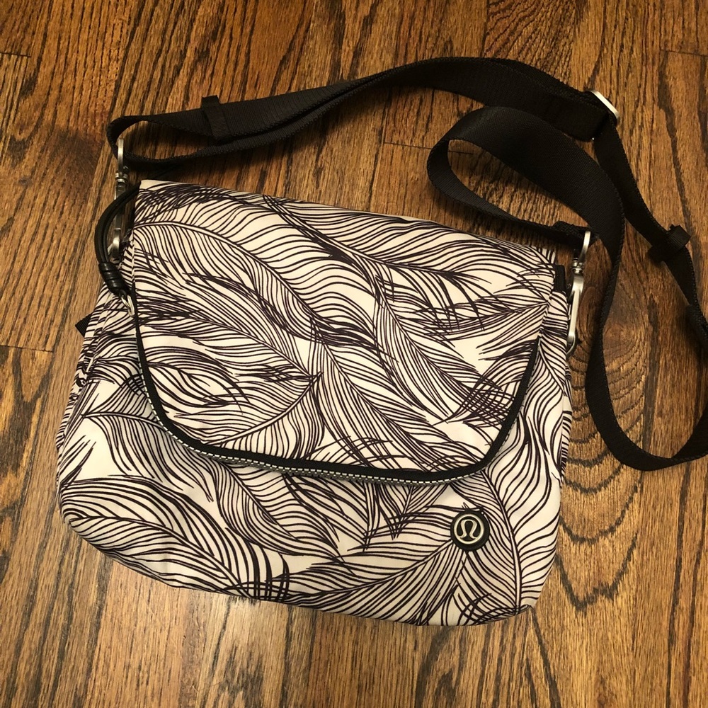 Lululemon Festival Crossbody Bag