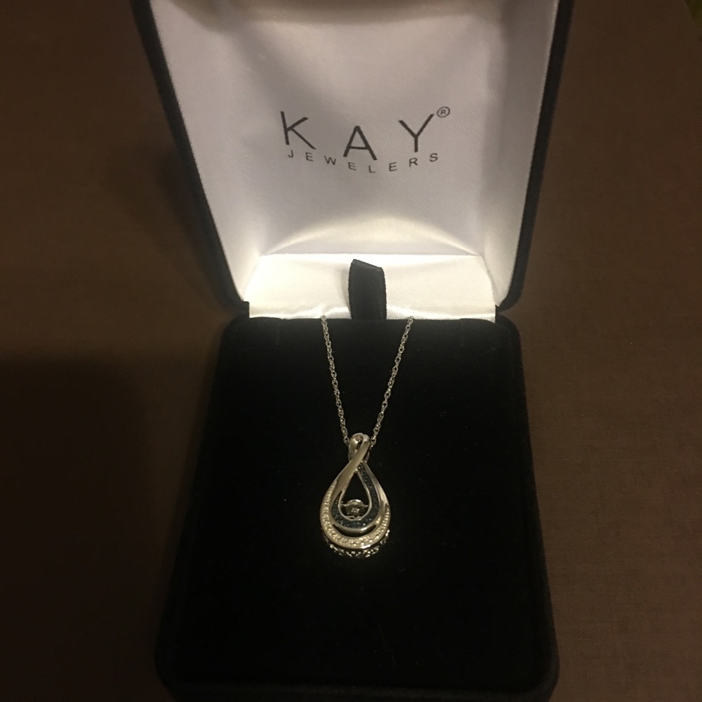 Beautiful Brand new necklace