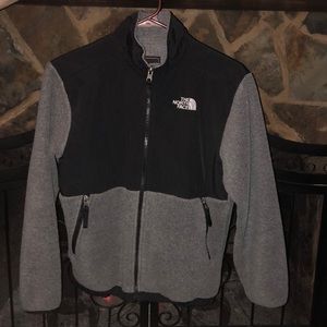 North Face Jacket || Boy’s youth large