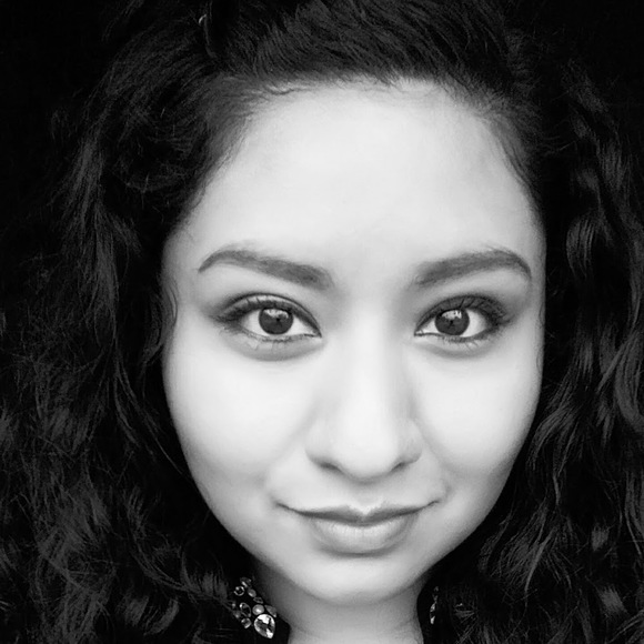 Meet your Posher, Lorena - Picture 1 of 1