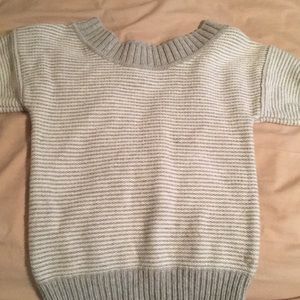 AE LIKE NEW sweater sz large