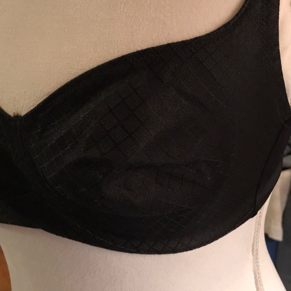 Brand nwt bra,extremely comfortable high quality