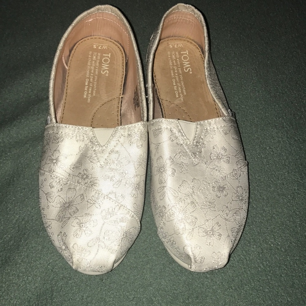 White and Silver Floral Toms