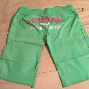 Green Victoria secret crop sweatpants med