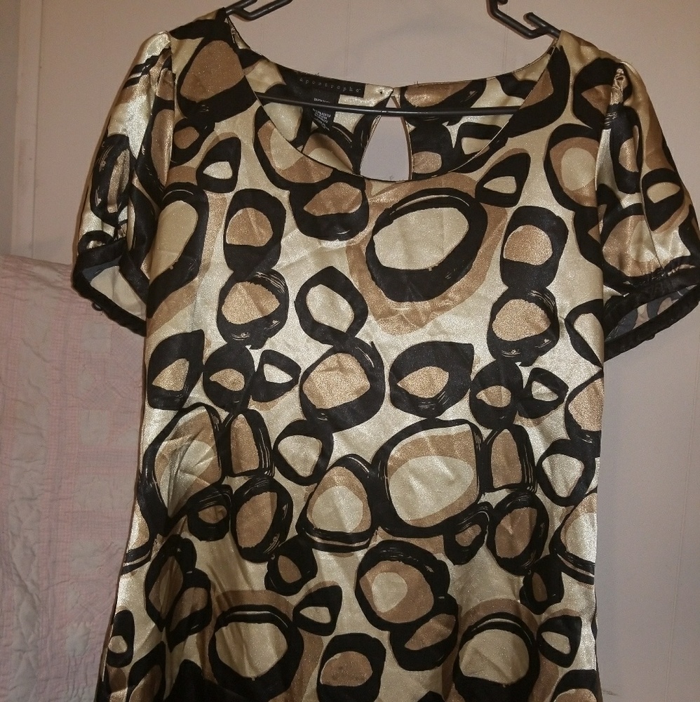 DONATED Cute blouse