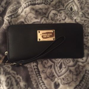 Michael Kors Black Leather Wristlet Wallet
