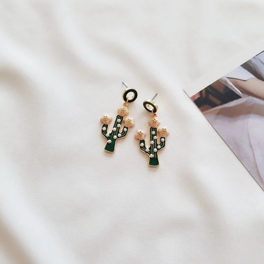 Cactus cute earring - Picture 2 of 4