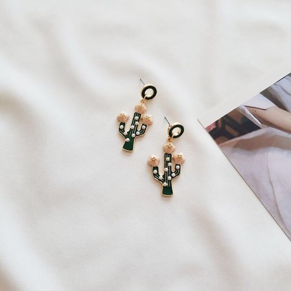 Cactus cute earring - Picture 3 of 4