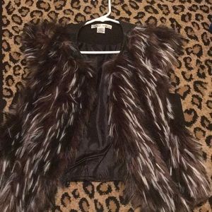 Fur vest/ no pockets